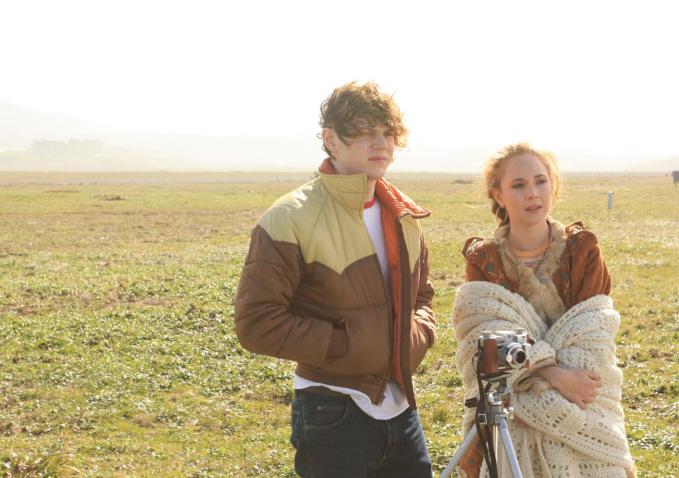 Evan Peters and Juno Temple Take a Romantic Road Trip in First ‘Safelight’ Trailer