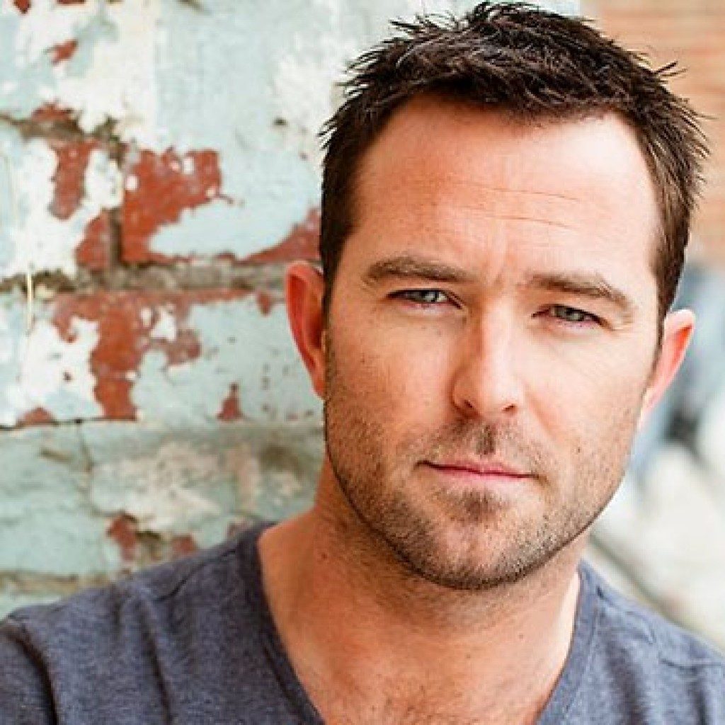 Sullivan Stapleton Cast in Luc Besson's 'The Lake' - mxdwn Movies, image size:1024x1024