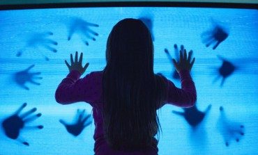 The 'Poltergeist' Curse Continues in This New Trailer