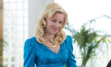 Elizabeth Banks Successfully Pitches Mrs. Claus Holiday Film to Universal