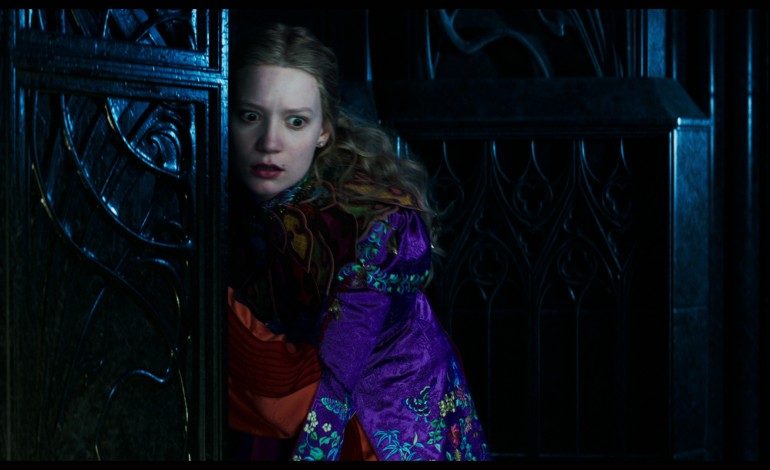 Movie Review – ‘Alice Through the Looking Glass’