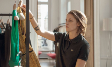 Cannes Audiences "Boo" Olivier Assayas' 'Personal Shopper' While Early Reviews Give Praise