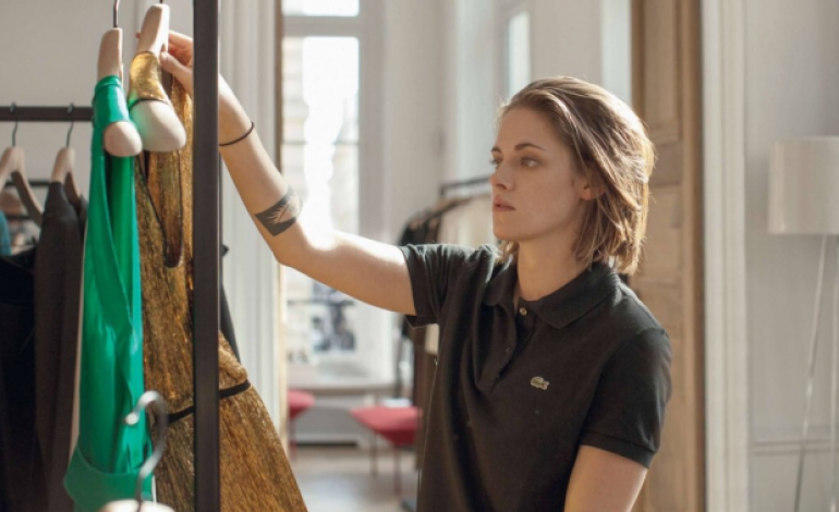 Cannes Audiences “Boo” Olivier Assayas’ ‘Personal Shopper’ While Early Reviews Give Praise