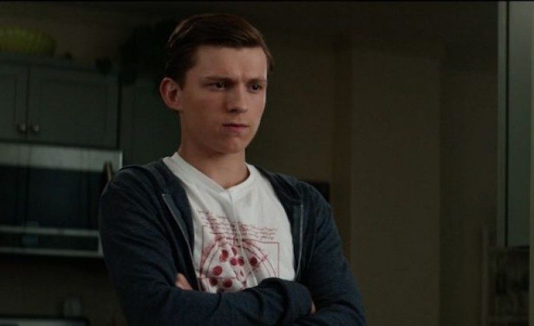 Tom Holland in Talks to Join Daisy Ridley in ‘Chaos Walking’