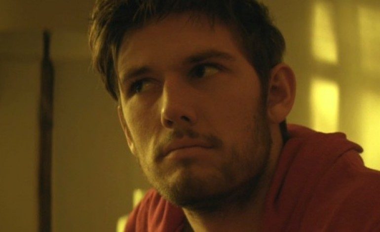 Alex Pettyfer to Make Directorial Debut With Murder Drama ‘Back Roads’