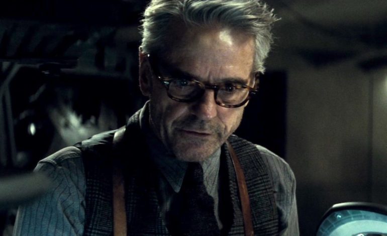 Jeremy Irons Still Hasn’t Watched the Snyder Cut