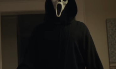 Neve Campbell Overjoyed by 'Scream' Mask in New Featurette