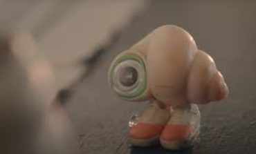 A24 Brings YouTube Sensation Marcel the Shell to the Big Screen in an Official Trailer