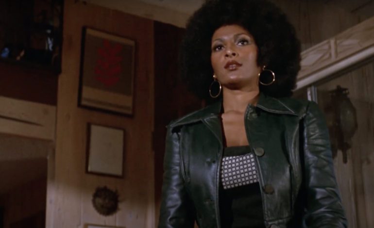 Pam Grier To Receive Lifetime Achievement Award