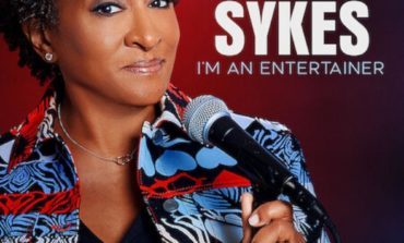 Wanda Sykes Urges Hollywood To Protect Our Trans Brothers And Sisters At Critics Choice LGBTQ+ Celebration